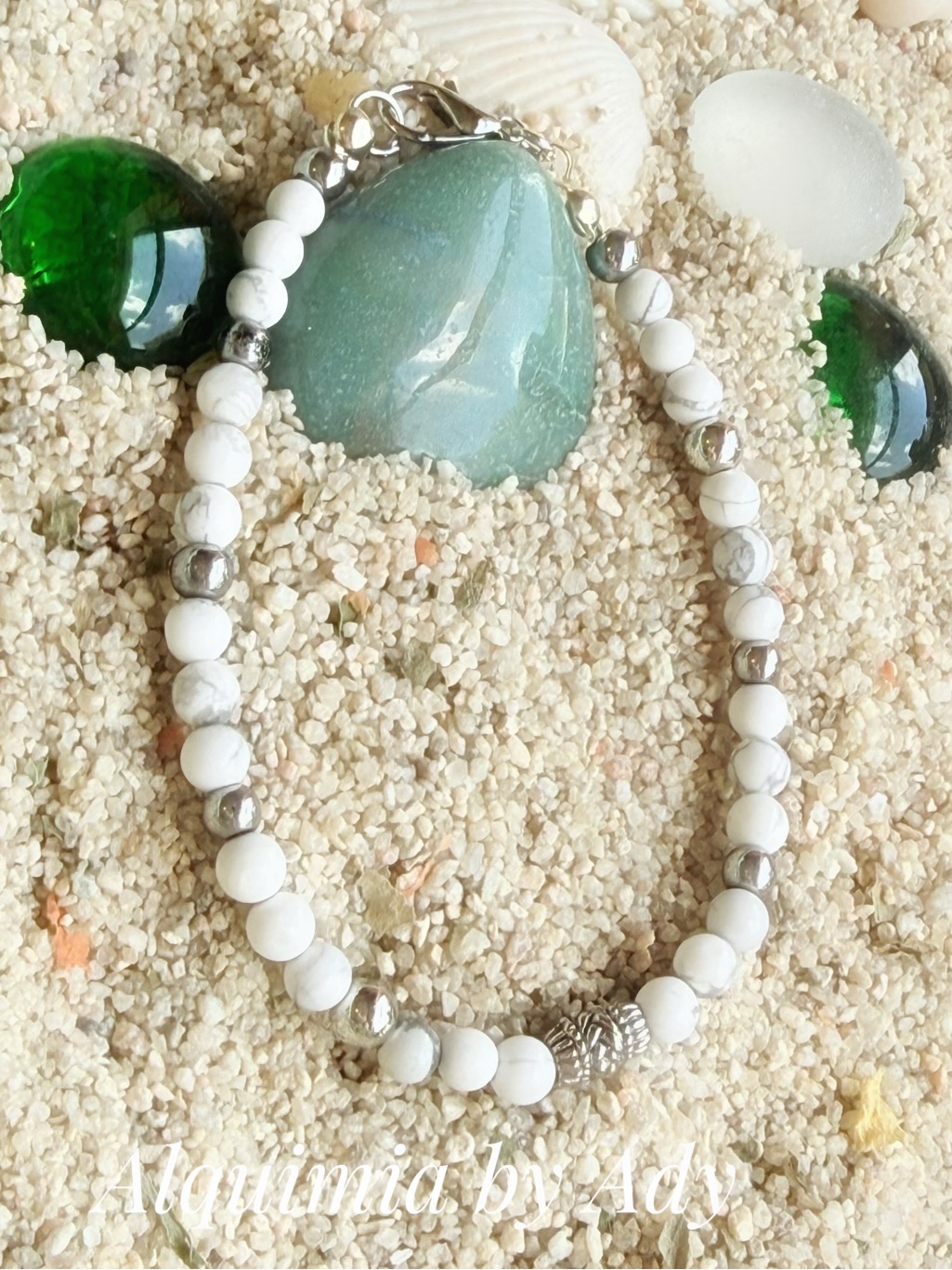 Alquimia White And Silver Howlite Beaded Bracelet